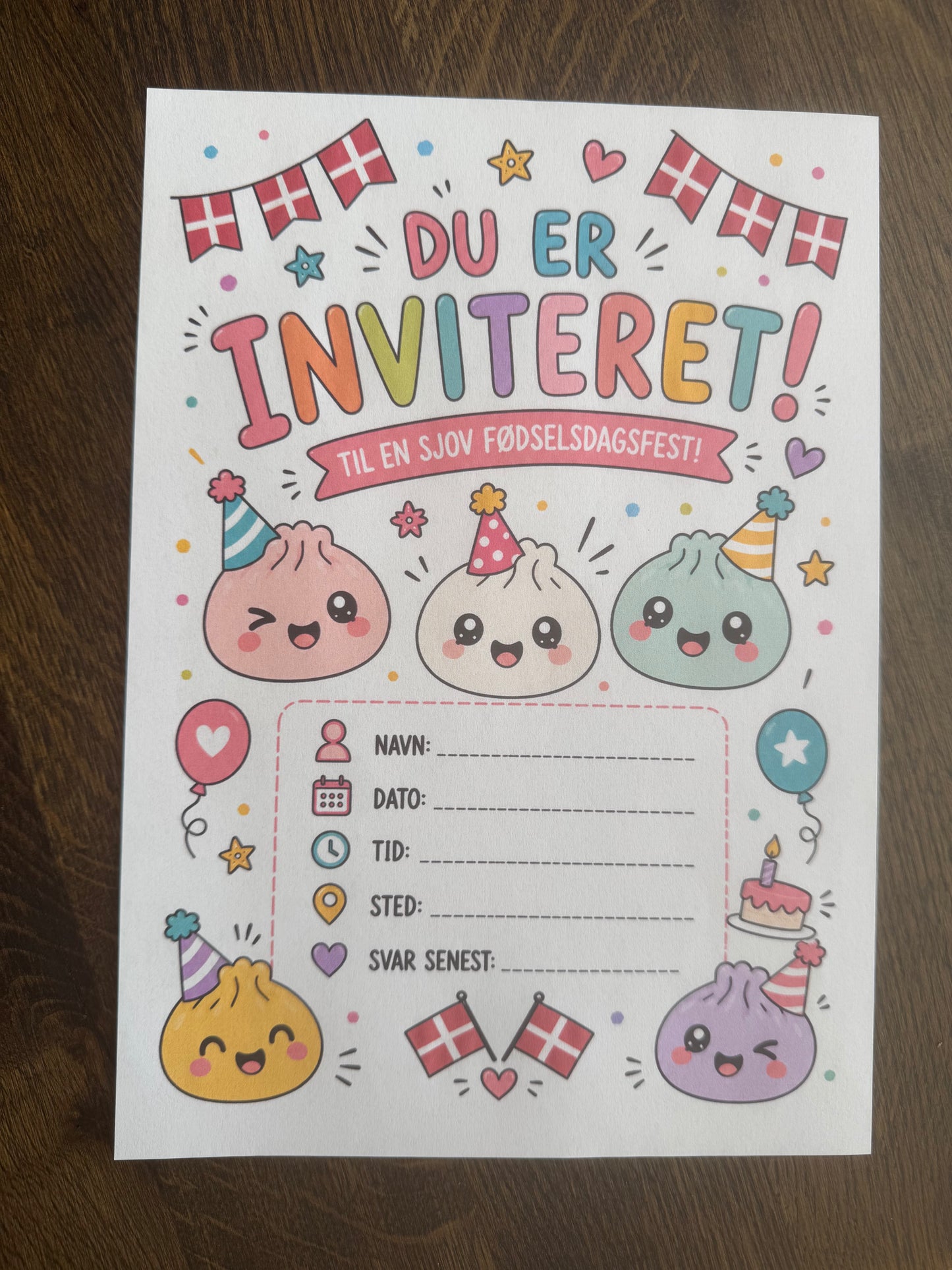 Squishy Dumpling Fødselsdags Invitation til Børn – Print Selv A4 Download